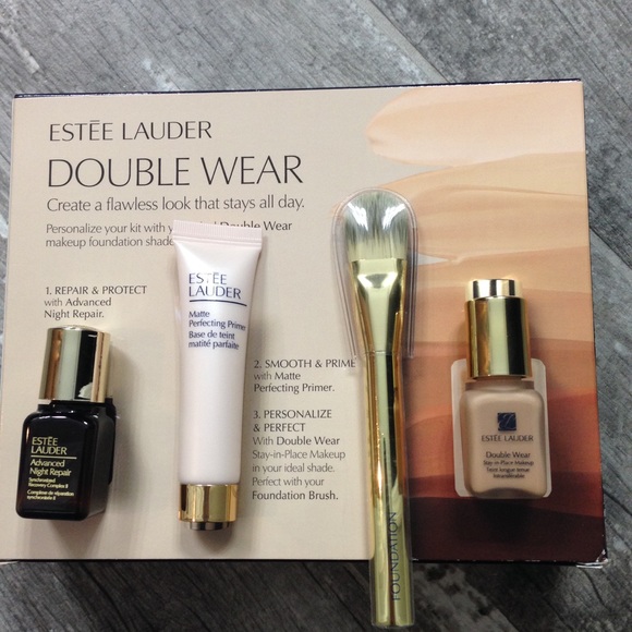 Estee Lauder Double Wear Stay In Place Makeup 1 0 Oz Reviews